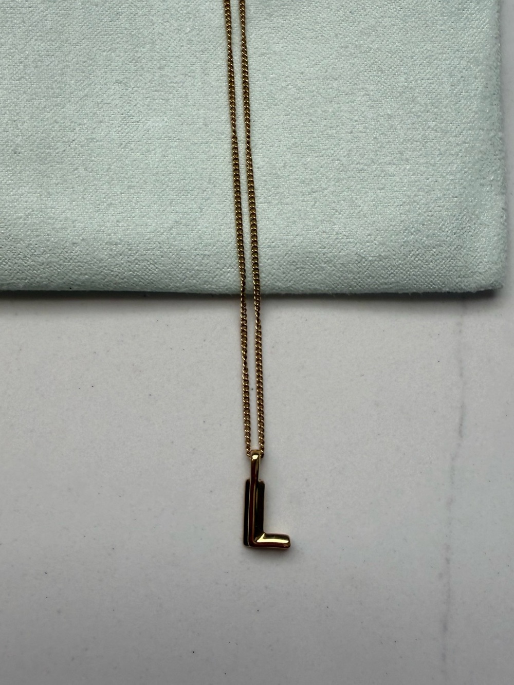 Jenny Bird ‘L’ initial necklace
